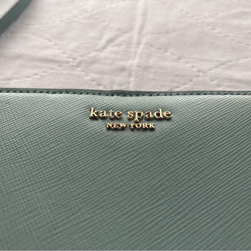 Kate Spade Spencer Continental Wristlet Frosted Spearmint EUC - Picture 2 of 11